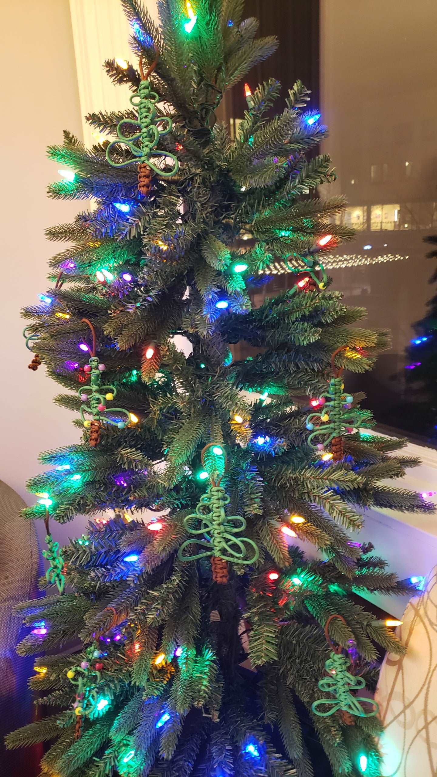 Christmas Tree Ornament - Insanely Paracord