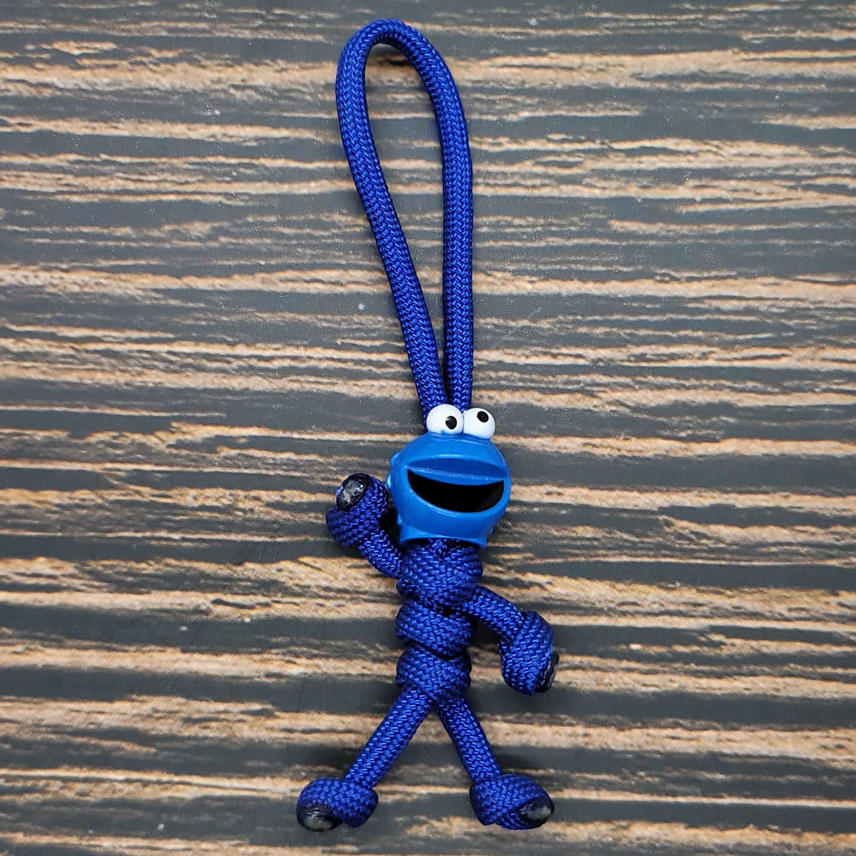 INSANELY PARACORD USA Made 550 Survival Paracord Key Fob - Handmade Heavy Duty Keychain